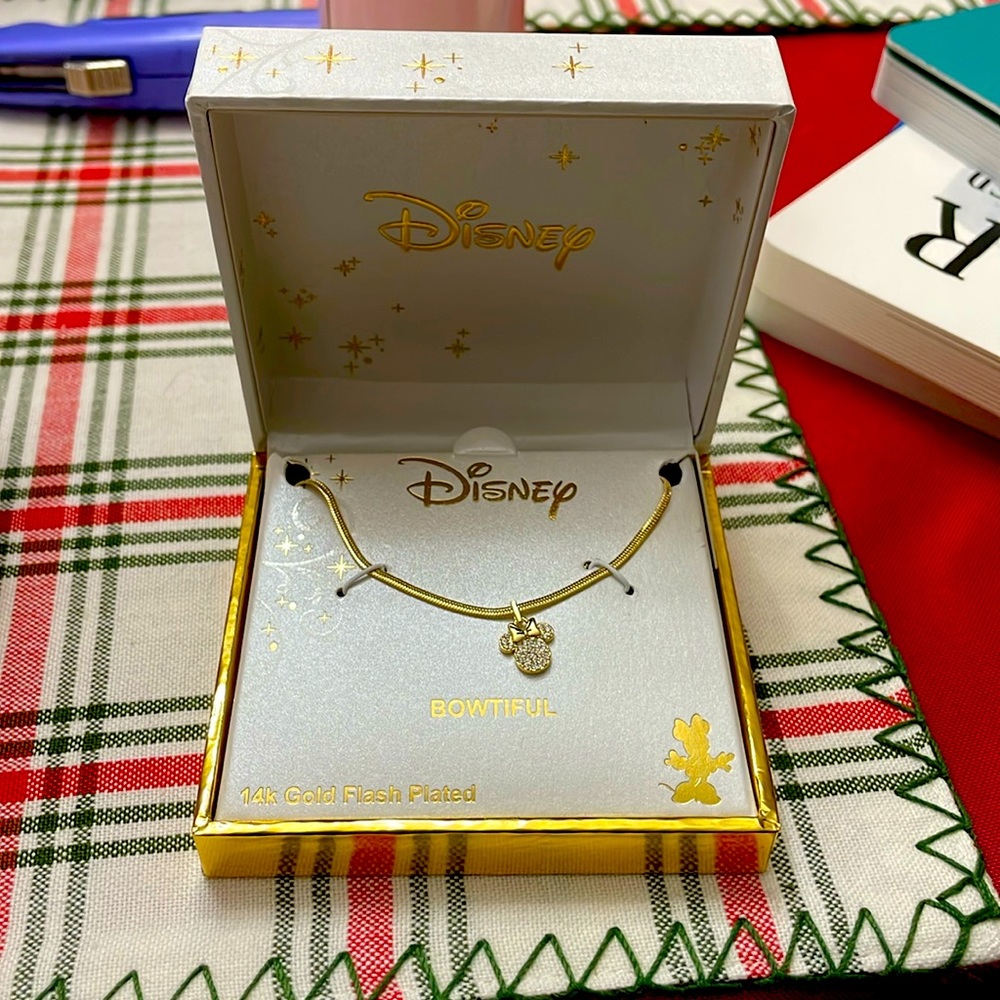 DISNEY “BOWTIFUL” Minnie Mouse Necklace